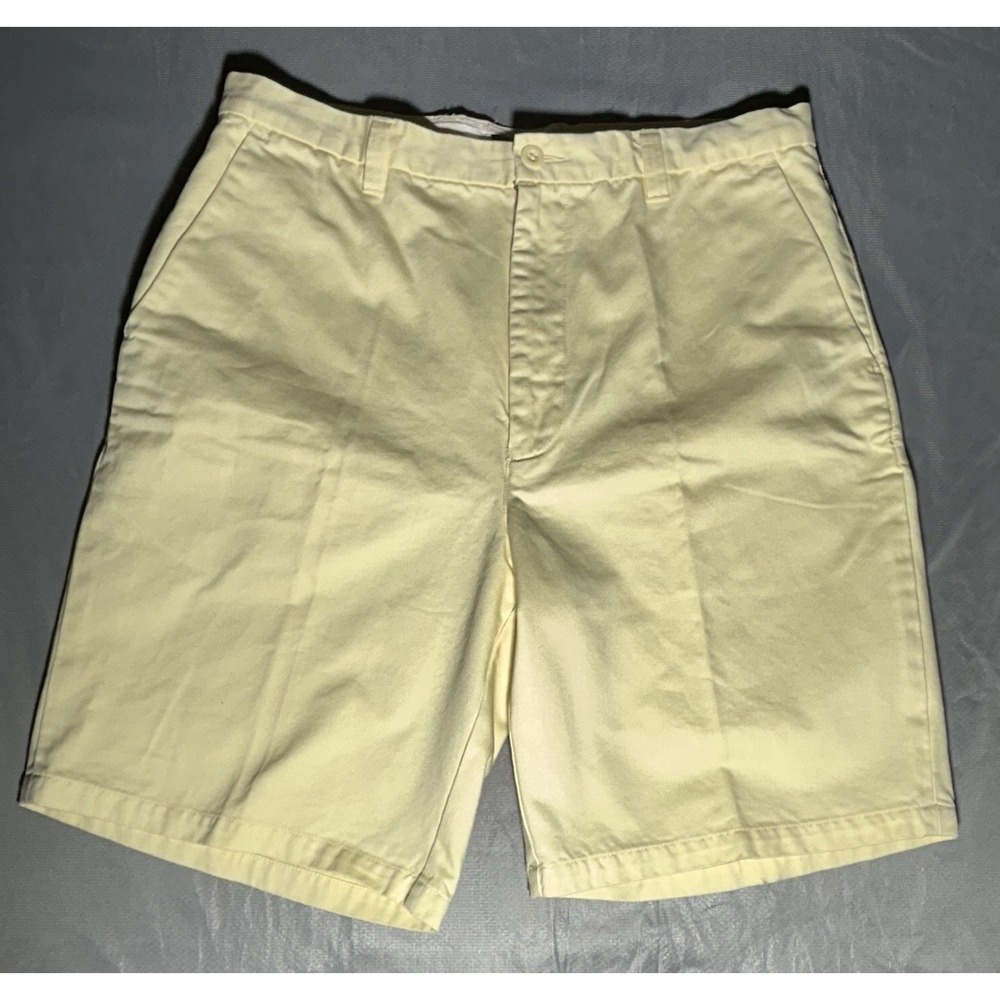 GAP Clean Cut Yellow Shorts Vintage Size 36